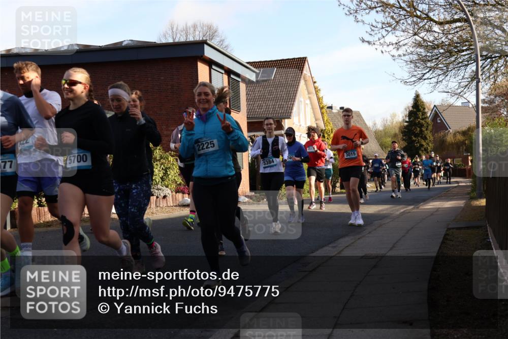 12.04.2026 - 45. Internationalen Wilhelmsburger Insellauf Yannick Fuchs http://msf.ph/oto/9475775 12.04.2026 09:02:18 Laufen 77, 5700, 2225, 3384, 14, 3517, 3015 meine-sportfotos.de