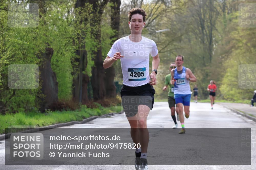 12.04.2026 - 45. Internationalen Wilhelmsburger Insellauf Yannick Fuchs http://msf.ph/oto/9475820 12.04.2026 10:09:28 Laufen 4205, 5554 meine-sportfotos.de