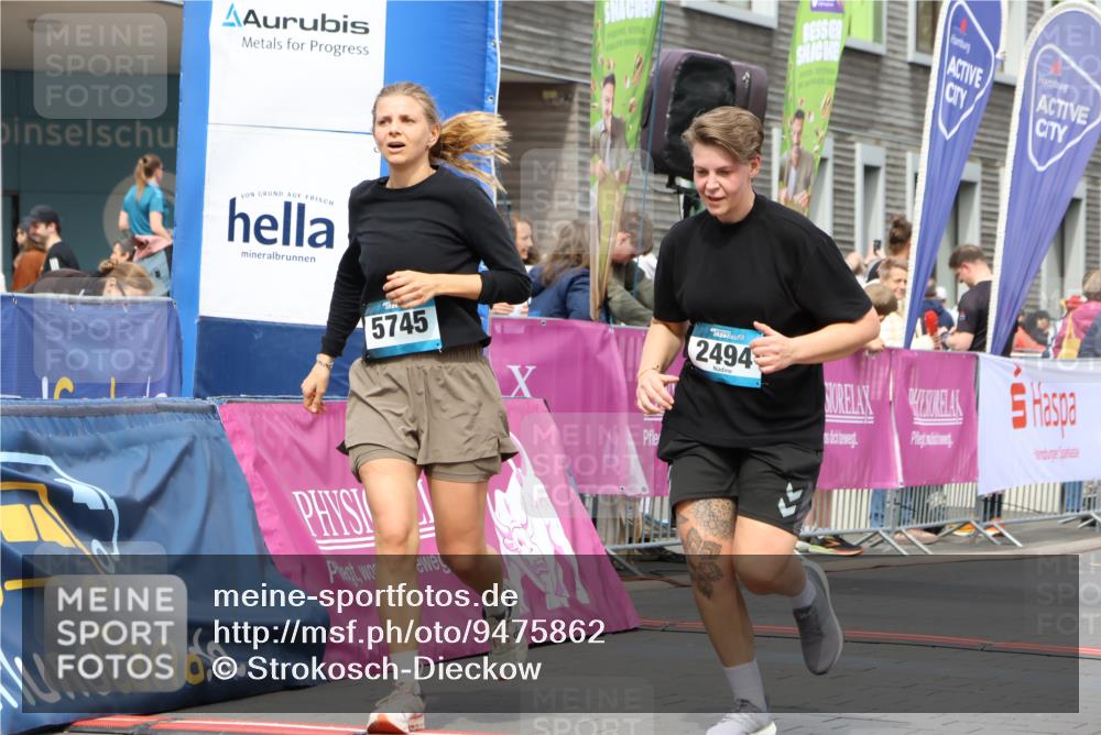 12.04.2026 - 45. Internationalen Wilhelmsburger Insellauf Strokosch-Dieckow http://msf.ph/oto/9475862 12.04.2026 13:31:45 Ziel 5745, 2494 meine-sportfotos.de