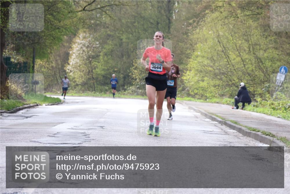 12.04.2026 - 45. Internationalen Wilhelmsburger Insellauf Yannick Fuchs http://msf.ph/oto/9475923 12.04.2026 10:09:38 Laufen 3644, 3262, 41 meine-sportfotos.de