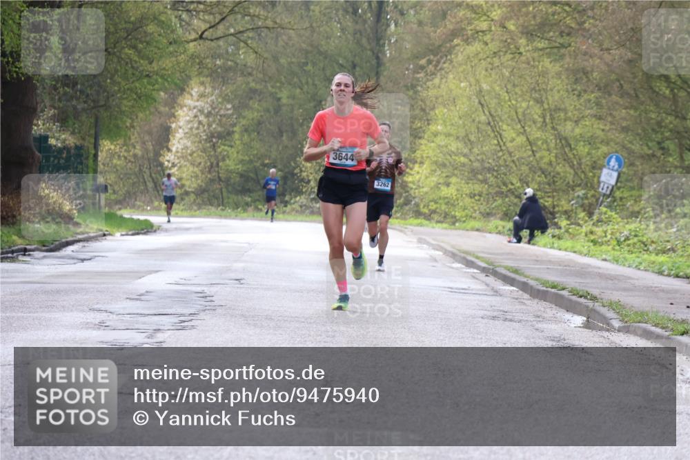 12.04.2026 - 45. Internationalen Wilhelmsburger Insellauf Yannick Fuchs http://msf.ph/oto/9475940 12.04.2026 10:09:39 Laufen 3644, 3262, 41 meine-sportfotos.de