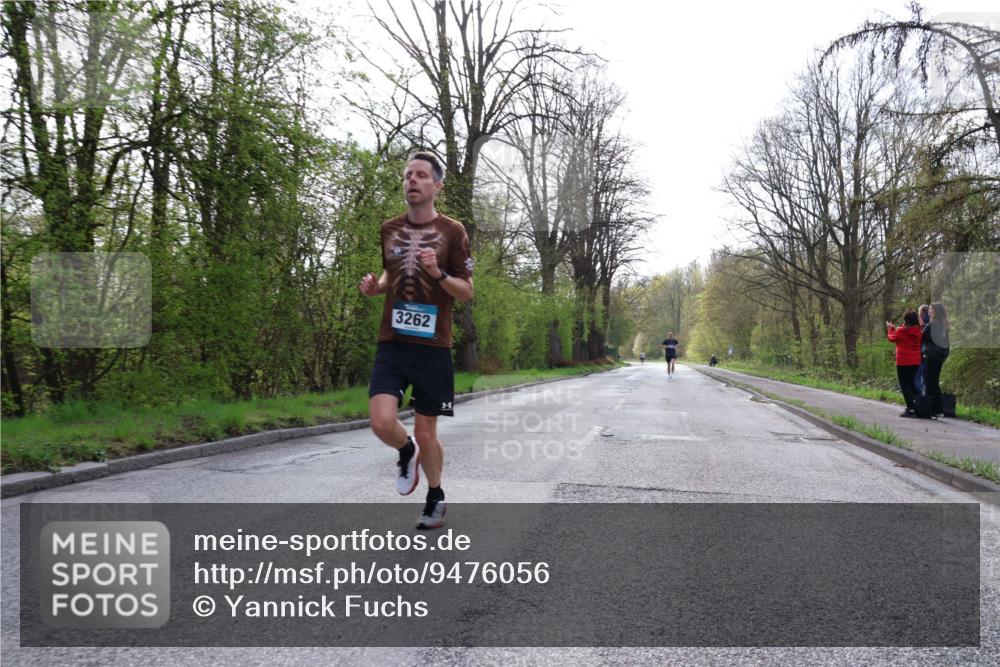 12.04.2026 - 45. Internationalen Wilhelmsburger Insellauf Yannick Fuchs http://msf.ph/oto/9476056 12.04.2026 10:09:49 Laufen 3262 meine-sportfotos.de