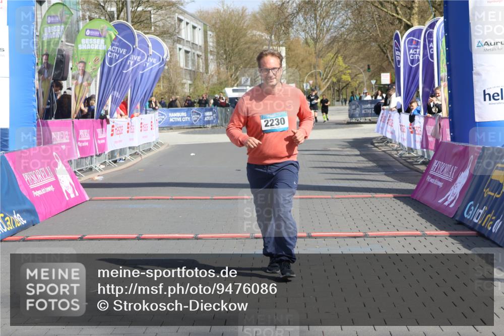 12.04.2026 - 45. Internationalen Wilhelmsburger Insellauf Strokosch-Dieckow http://msf.ph/oto/9476086 12.04.2026 11:33:34 Ziel 3474, 4509, 2230 meine-sportfotos.de