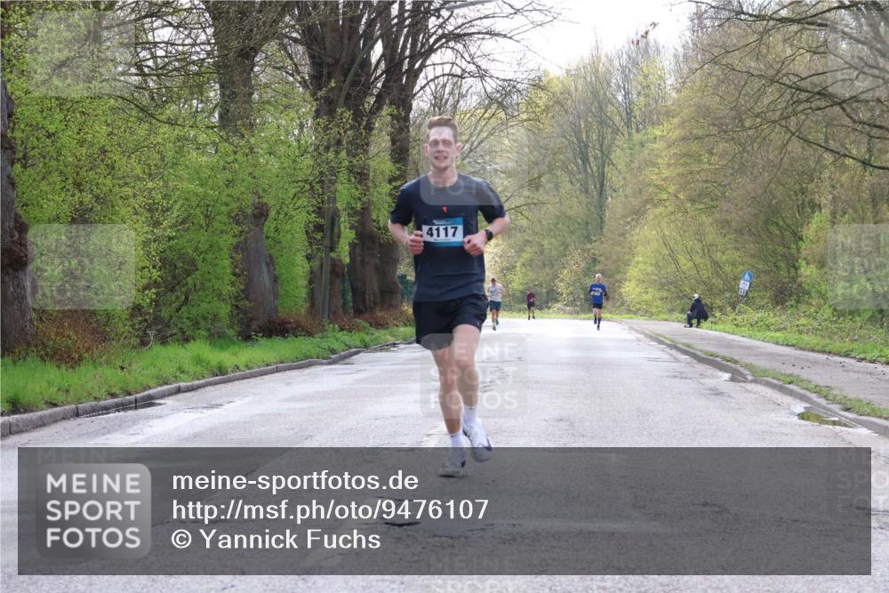12.04.2026 - 45. Internationalen Wilhelmsburger Insellauf Yannick Fuchs http://msf.ph/oto/9476107 12.04.2026 10:09:54 Laufen 4117 meine-sportfotos.de