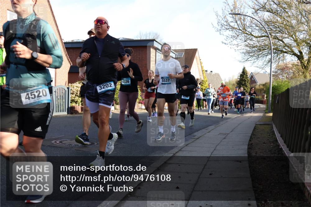 12.04.2026 - 45. Internationalen Wilhelmsburger Insellauf Yannick Fuchs http://msf.ph/oto/9476108 12.04.2026 09:02:47 Laufen 4520, 3202, 4326, 5537, 4286 meine-sportfotos.de