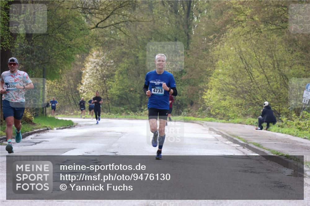 12.04.2026 - 45. Internationalen Wilhelmsburger Insellauf Yannick Fuchs http://msf.ph/oto/9476130 12.04.2026 10:10:05 Laufen 5456, 2017, 4733, 41 meine-sportfotos.de