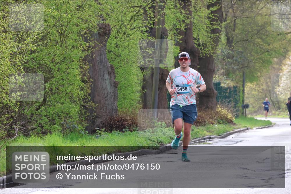 12.04.2026 - 45. Internationalen Wilhelmsburger Insellauf Yannick Fuchs http://msf.ph/oto/9476150 12.04.2026 10:10:07 Laufen 5456 meine-sportfotos.de
