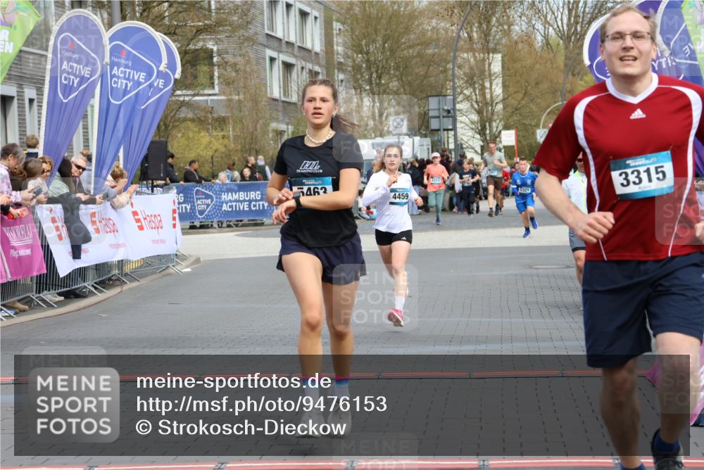 12.04.2026 - 45. Internationalen Wilhelmsburger Insellauf Strokosch-Dieckow http://msf.ph/oto/9476153 12.04.2026 12:56:13 Ziel 4728, 3315, 5463, 4459, 5817 meine-sportfotos.de