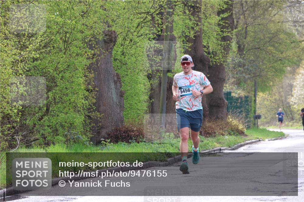 12.04.2026 - 45. Internationalen Wilhelmsburger Insellauf Yannick Fuchs http://msf.ph/oto/9476155 12.04.2026 10:10:07 Laufen 5456 meine-sportfotos.de