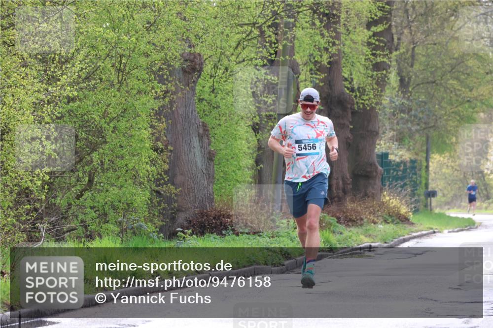 12.04.2026 - 45. Internationalen Wilhelmsburger Insellauf Yannick Fuchs http://msf.ph/oto/9476158 12.04.2026 10:10:07 Laufen 5456 meine-sportfotos.de
