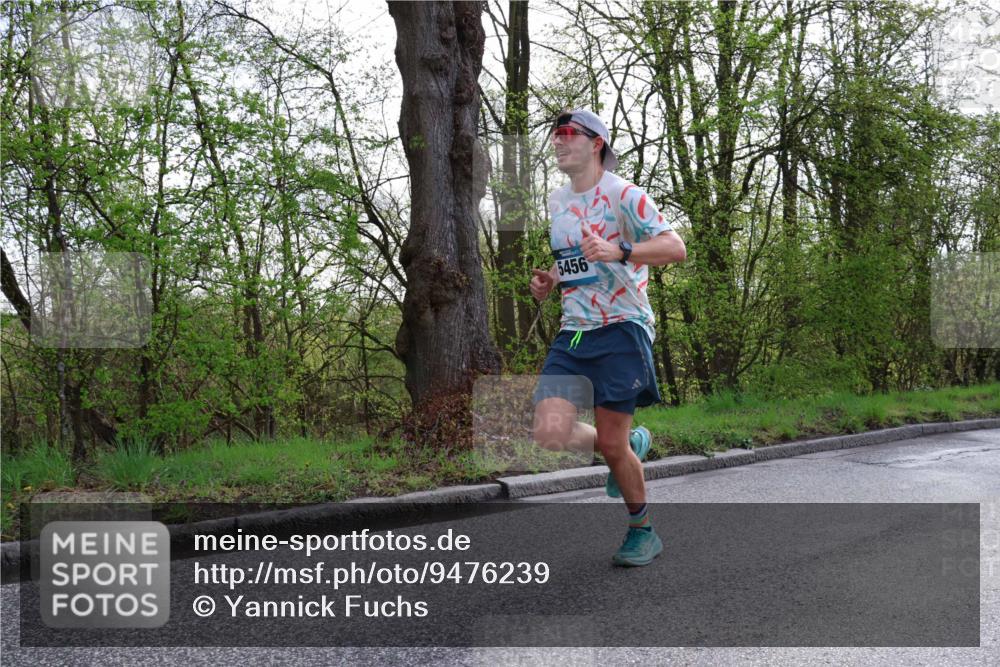 12.04.2026 - 45. Internationalen Wilhelmsburger Insellauf Yannick Fuchs http://msf.ph/oto/9476239 12.04.2026 10:10:14 Laufen 5456 meine-sportfotos.de