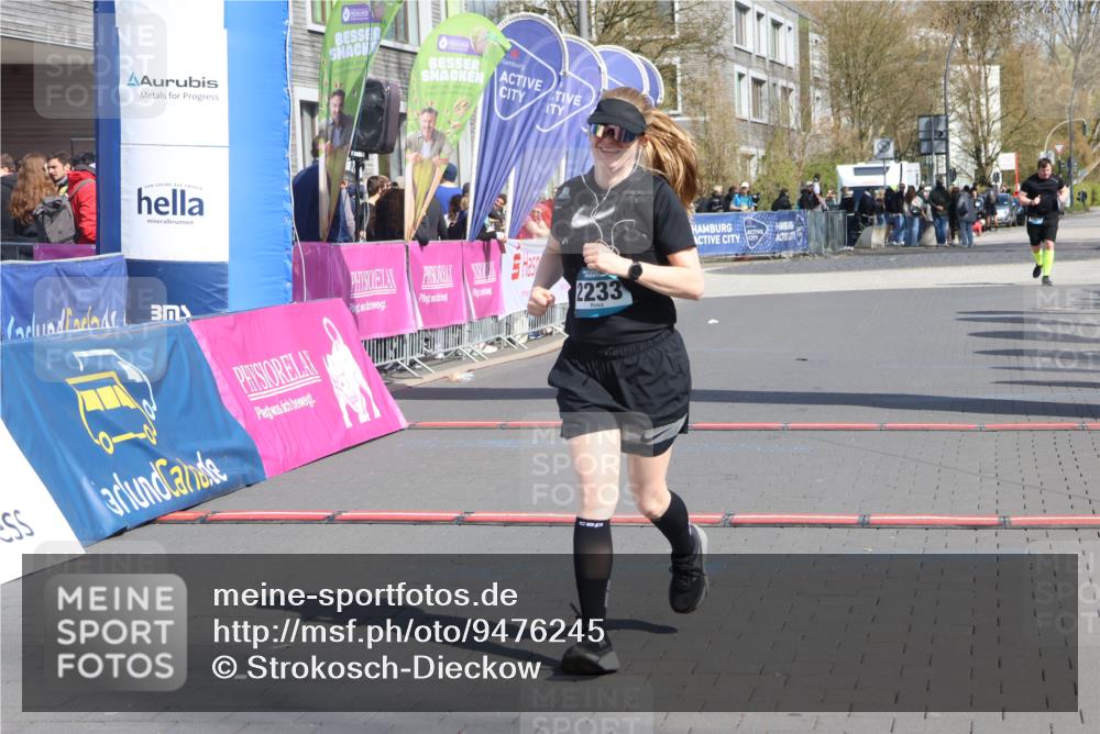12.04.2026 - 45. Internationalen Wilhelmsburger Insellauf Strokosch-Dieckow http://msf.ph/oto/9476245 12.04.2026 11:33:49 Ziel 2233 meine-sportfotos.de