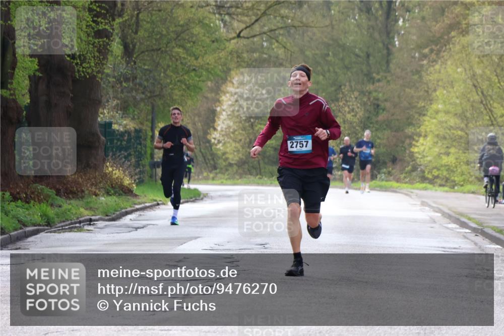 12.04.2026 - 45. Internationalen Wilhelmsburger Insellauf Yannick Fuchs http://msf.ph/oto/9476270 12.04.2026 10:10:21 Laufen 2757 meine-sportfotos.de