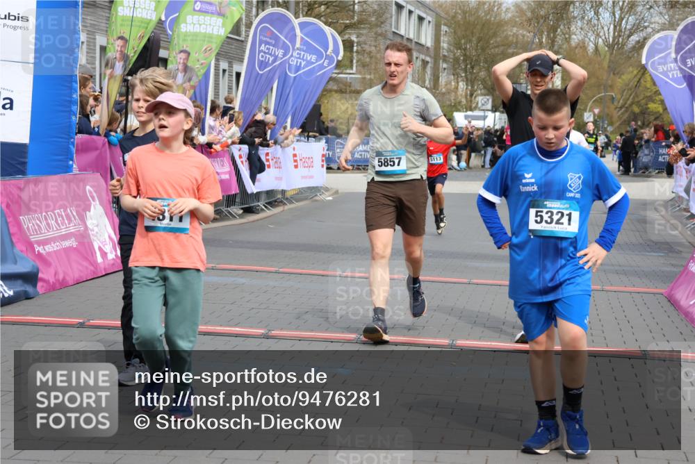 12.04.2026 - 45. Internationalen Wilhelmsburger Insellauf Strokosch-Dieckow http://msf.ph/oto/9476281 12.04.2026 12:56:24 Ziel 4311, 2017, 2074, 5780, 5857, 2937, 5113 meine-sportfotos.de