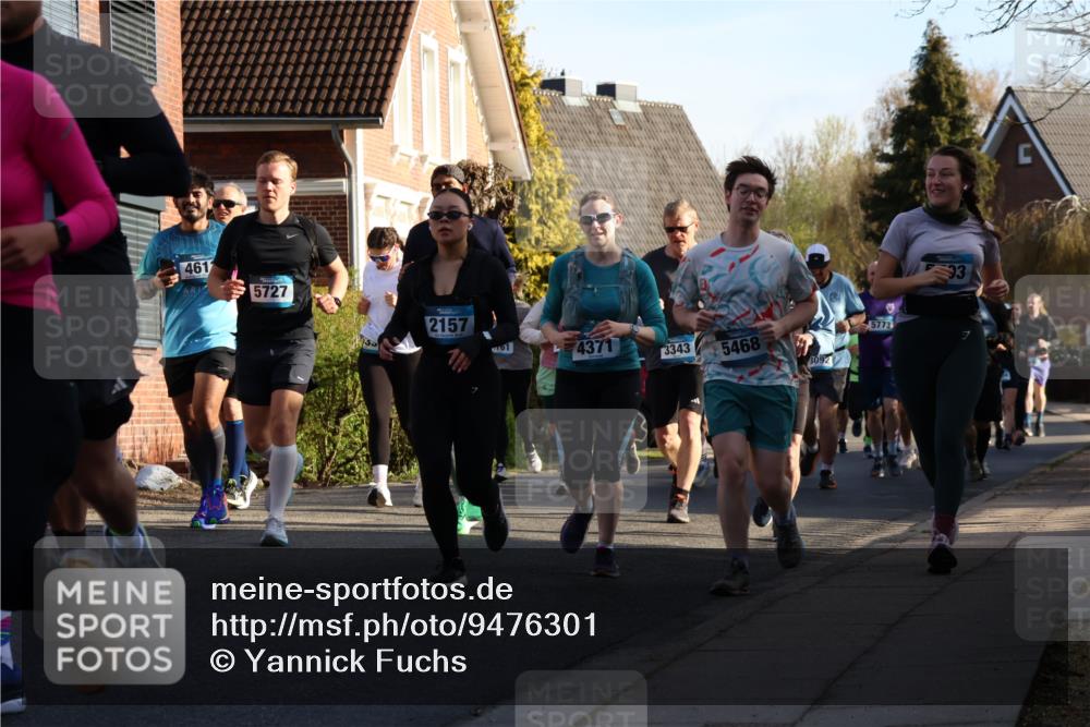 12.04.2026 - 45. Internationalen Wilhelmsburger Insellauf Yannick Fuchs http://msf.ph/oto/9476301 12.04.2026 09:03:06 Laufen 461, 5727, 2157, 161, 4371, 3343, 5468, 3092, 5773, 93 meine-sportfotos.de
