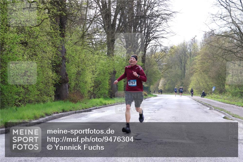 12.04.2026 - 45. Internationalen Wilhelmsburger Insellauf Yannick Fuchs http://msf.ph/oto/9476304 12.04.2026 10:10:25 Laufen 2757 meine-sportfotos.de