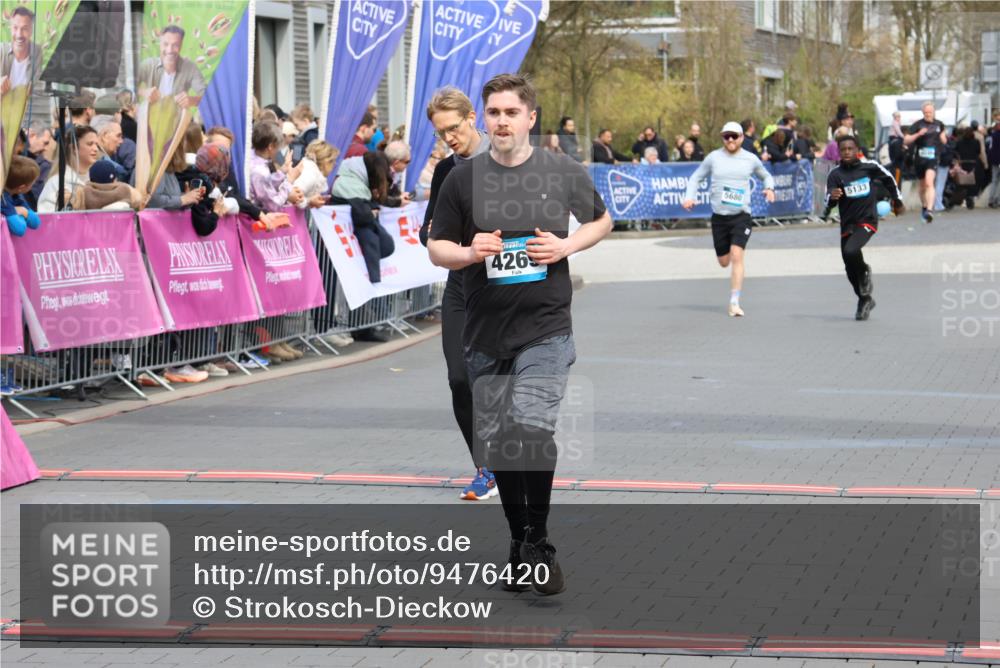 12.04.2026 - 45. Internationalen Wilhelmsburger Insellauf Strokosch-Dieckow http://msf.ph/oto/9476420 12.04.2026 12:56:37 Ziel 5255, 4269, 3627, 5133, 5680 meine-sportfotos.de