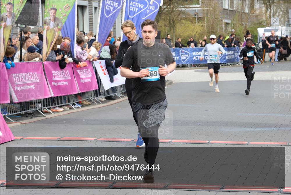 12.04.2026 - 45. Internationalen Wilhelmsburger Insellauf Strokosch-Dieckow http://msf.ph/oto/9476444 12.04.2026 12:56:37 Ziel 5255, 4269, 3627, 5133, 5680 meine-sportfotos.de