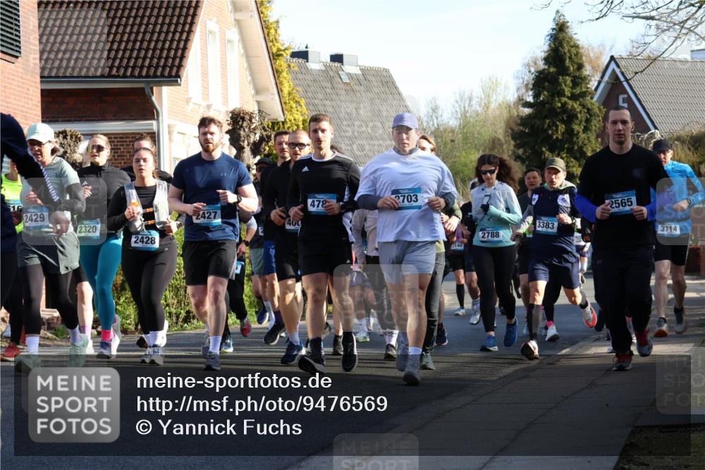 12.04.2026 - 45. Internationalen Wilhelmsburger Insellauf Yannick Fuchs http://msf.ph/oto/9476569 12.04.2026 09:03:38 Laufen 16, 478, 2429, 2427, 2320, 2428, 2703, 2140, 2788, 3383, 2565, 3714 meine-sportfotos.de