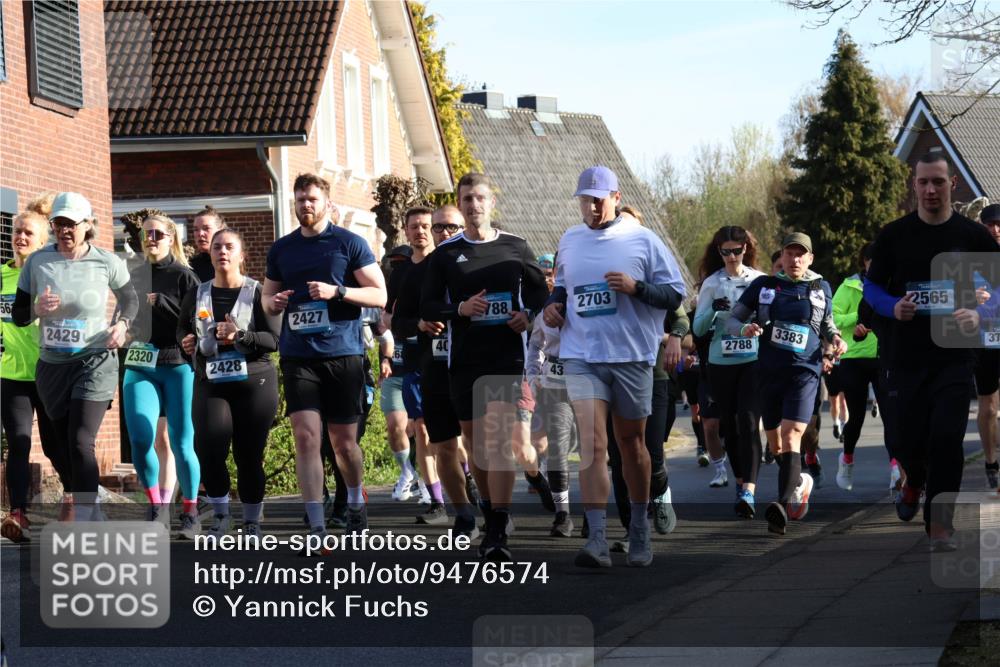 12.04.2026 - 45. Internationalen Wilhelmsburger Insellauf Yannick Fuchs http://msf.ph/oto/9476574 12.04.2026 09:03:38 Laufen 56, 2429, 2320, 2428, 2427, 6, 788, 43, 2703, 3383, 2788, 2565, 37 meine-sportfotos.de