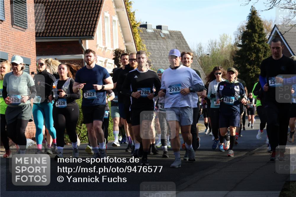 12.04.2026 - 45. Internationalen Wilhelmsburger Insellauf Yannick Fuchs http://msf.ph/oto/9476577 12.04.2026 09:03:38 Laufen 2427, 2429, 2320, 268, 2428, 5, 4788, 2703, 3383, 43, 256 meine-sportfotos.de
