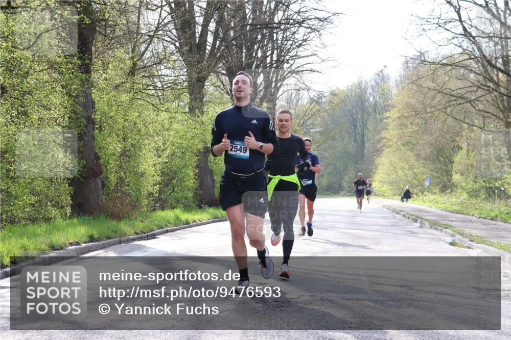 12.04.2026 - 45. Internationalen Wilhelmsburger Insellauf Yannick Fuchs http://msf.ph/oto/9476593 12.04.2026 10:11:00 Laufen 2549, 320 meine-sportfotos.de