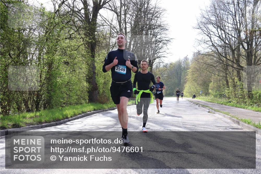12.04.2026 - 45. Internationalen Wilhelmsburger Insellauf Yannick Fuchs http://msf.ph/oto/9476601 12.04.2026 10:11:01 Laufen 2549 meine-sportfotos.de