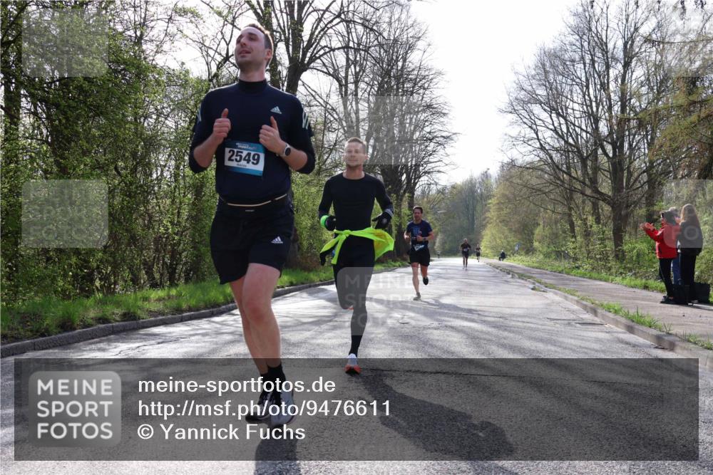 12.04.2026 - 45. Internationalen Wilhelmsburger Insellauf Yannick Fuchs http://msf.ph/oto/9476611 12.04.2026 10:11:01 Laufen 2549 meine-sportfotos.de