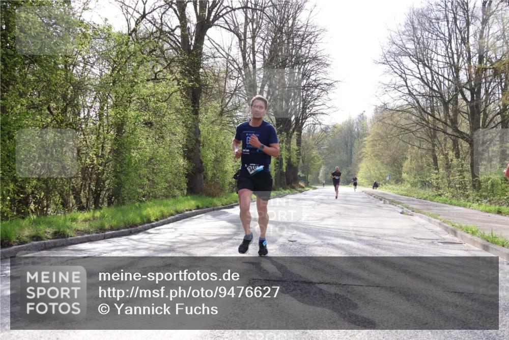 12.04.2026 - 45. Internationalen Wilhelmsburger Insellauf Yannick Fuchs http://msf.ph/oto/9476627 12.04.2026 10:11:03 Laufen 3205 meine-sportfotos.de