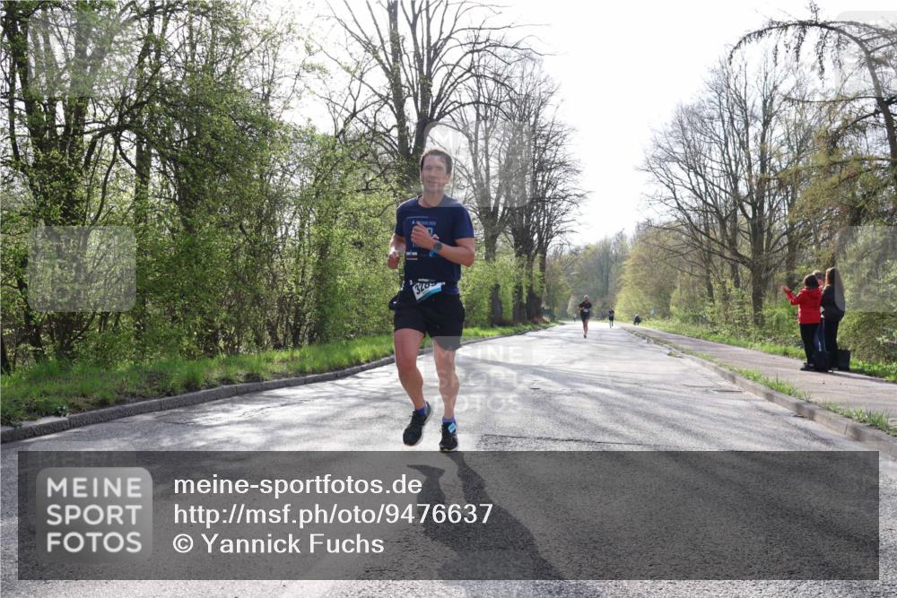 12.04.2026 - 45. Internationalen Wilhelmsburger Insellauf Yannick Fuchs http://msf.ph/oto/9476637 12.04.2026 10:11:04 Laufen 2023, 3285 meine-sportfotos.de