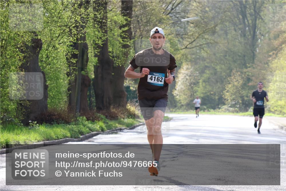 12.04.2026 - 45. Internationalen Wilhelmsburger Insellauf Yannick Fuchs http://msf.ph/oto/9476665 12.04.2026 10:11:07 Laufen 4162 meine-sportfotos.de