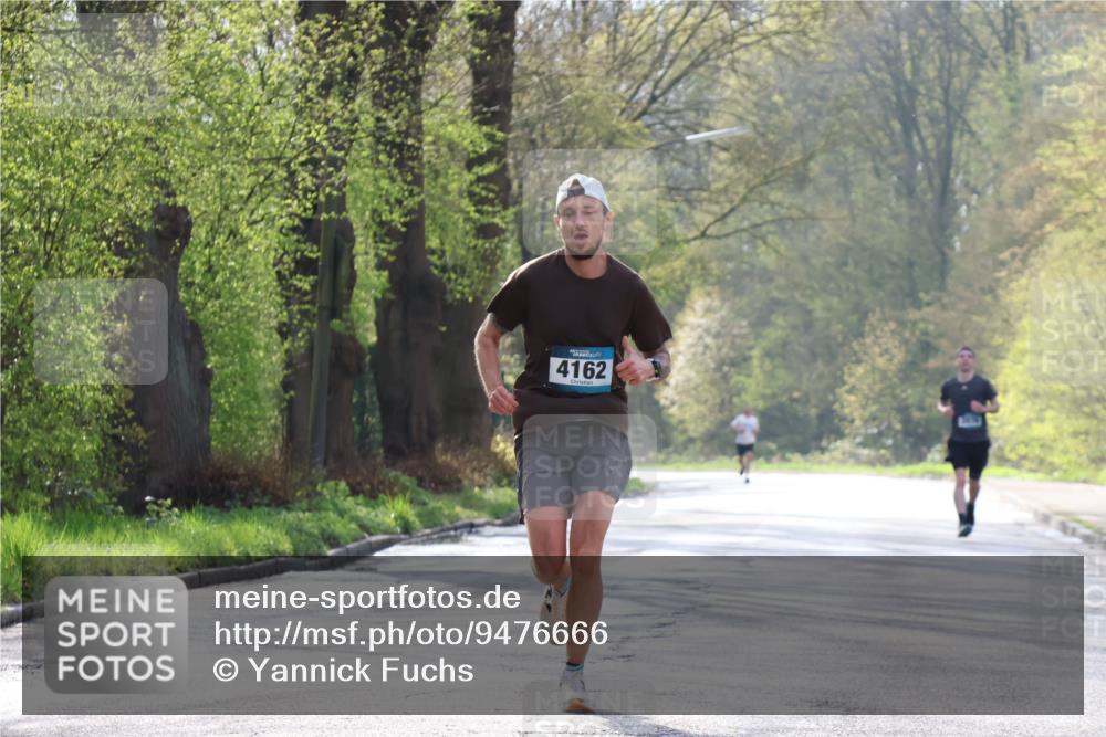 12.04.2026 - 45. Internationalen Wilhelmsburger Insellauf Yannick Fuchs http://msf.ph/oto/9476666 12.04.2026 10:11:07 Laufen 4162 meine-sportfotos.de