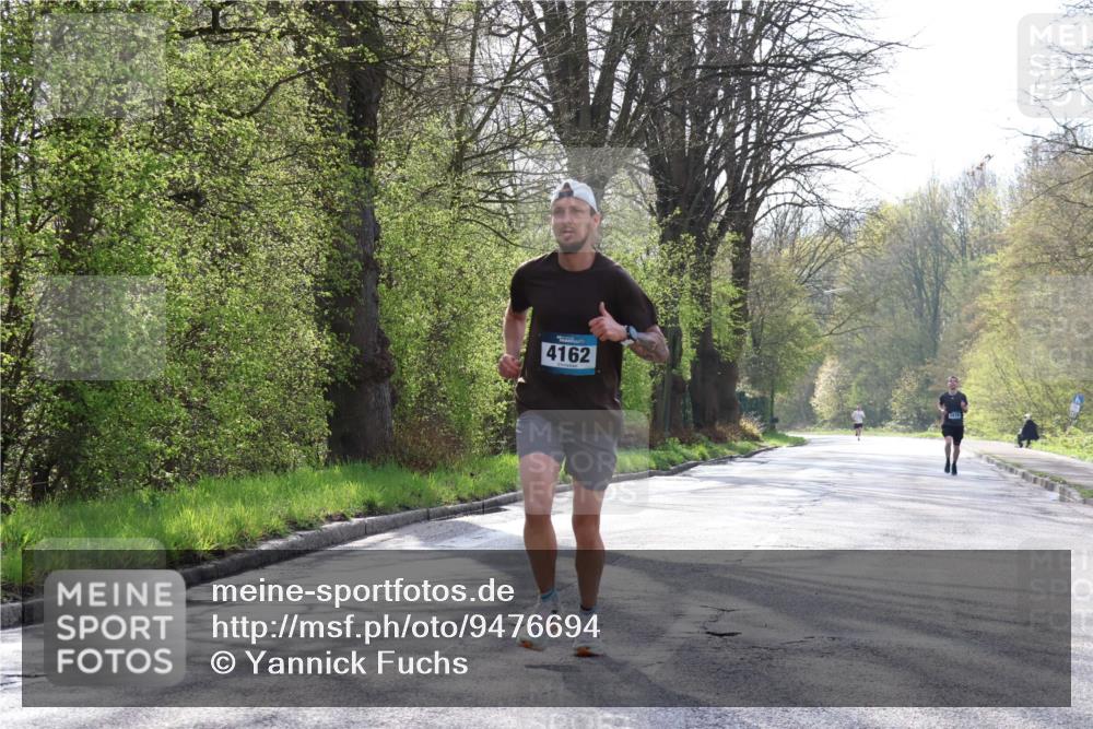 12.04.2026 - 45. Internationalen Wilhelmsburger Insellauf Yannick Fuchs http://msf.ph/oto/9476694 12.04.2026 10:11:09 Laufen 4162 meine-sportfotos.de
