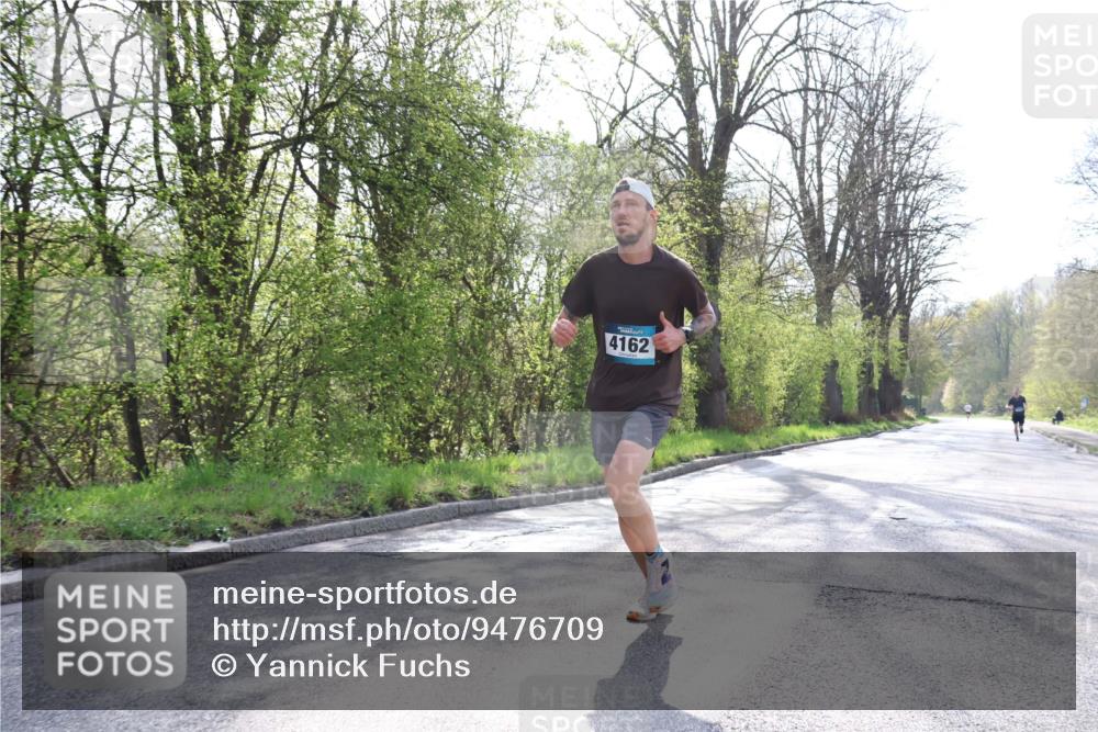 12.04.2026 - 45. Internationalen Wilhelmsburger Insellauf Yannick Fuchs http://msf.ph/oto/9476709 12.04.2026 10:11:10 Laufen 4162 meine-sportfotos.de