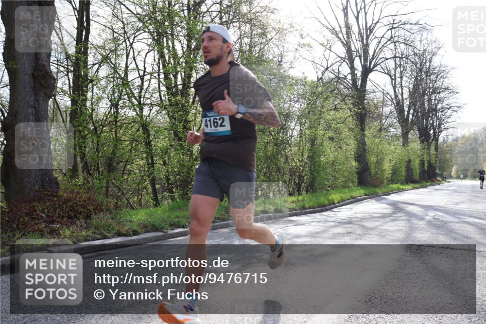 12.04.2026 - 45. Internationalen Wilhelmsburger Insellauf Yannick Fuchs http://msf.ph/oto/9476715 12.04.2026 10:11:11 Laufen 4162 meine-sportfotos.de