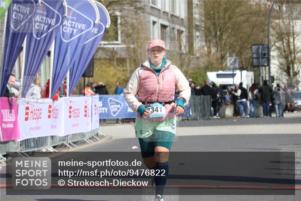 12.04.2026 - 45. Internationalen Wilhelmsburger Insellauf Strokosch-Dieckow http://msf.ph/oto/9476822 12.04.2026 11:35:56 Ziel 2341 meine-sportfotos.de