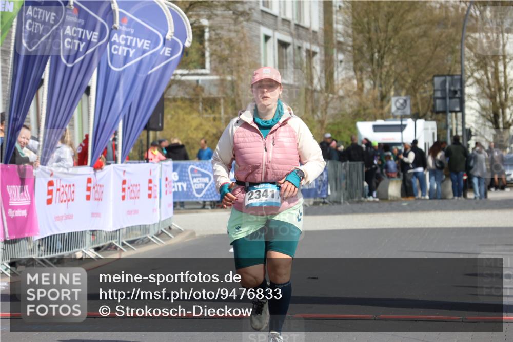 12.04.2026 - 45. Internationalen Wilhelmsburger Insellauf Strokosch-Dieckow http://msf.ph/oto/9476833 12.04.2026 11:35:56 Ziel 2341 meine-sportfotos.de