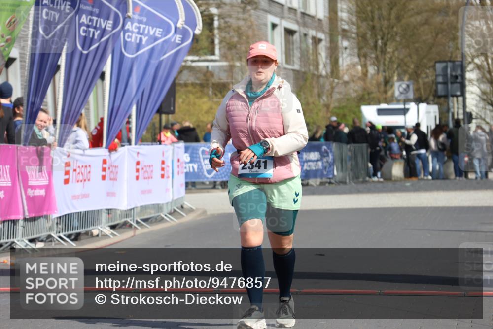 12.04.2026 - 45. Internationalen Wilhelmsburger Insellauf Strokosch-Dieckow http://msf.ph/oto/9476857 12.04.2026 11:35:56 Ziel 2341 meine-sportfotos.de