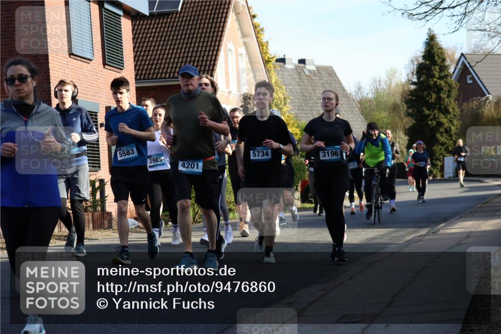 12.04.2026 - 45. Internationalen Wilhelmsburger Insellauf Yannick Fuchs http://msf.ph/oto/9476860 12.04.2026 09:04:05 Laufen 5583, 2985, 5734, 4201, 3196, 523 meine-sportfotos.de