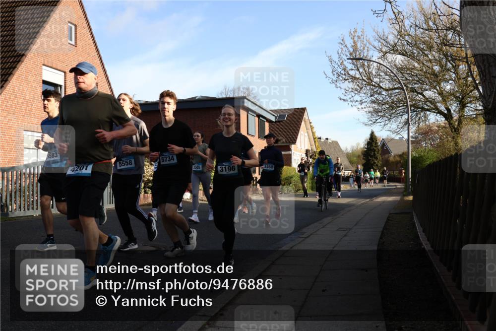 12.04.2026 - 45. Internationalen Wilhelmsburger Insellauf Yannick Fuchs http://msf.ph/oto/9476886 12.04.2026 09:04:09 Laufen 5583, 420, 5558, 5734, 3505, 3196, 2468 meine-sportfotos.de