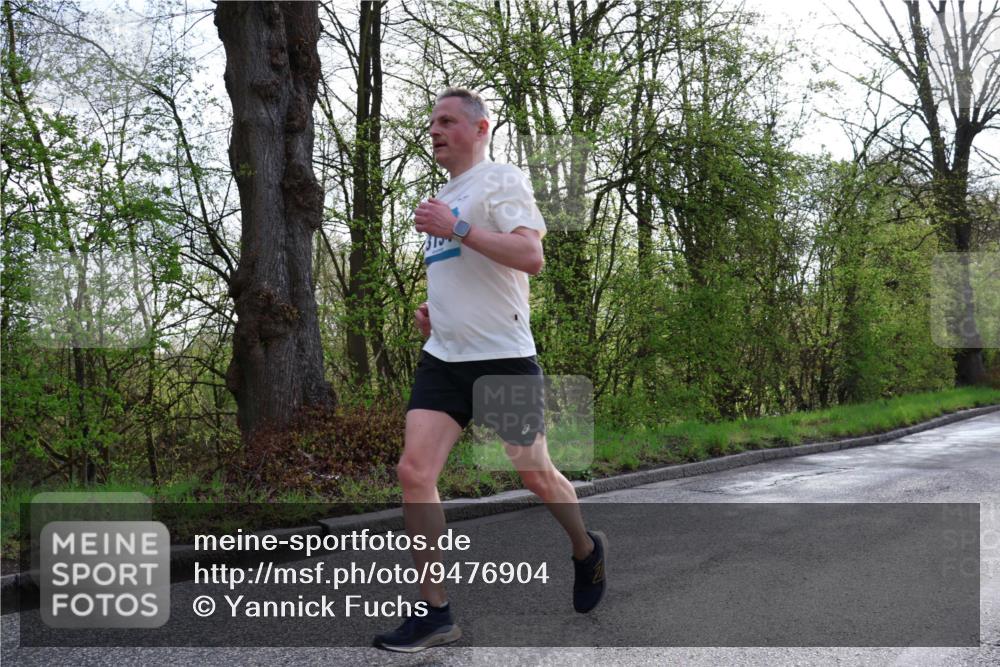 12.04.2026 - 45. Internationalen Wilhelmsburger Insellauf Yannick Fuchs http://msf.ph/oto/9476904 12.04.2026 10:11:37 Laufen  meine-sportfotos.de
