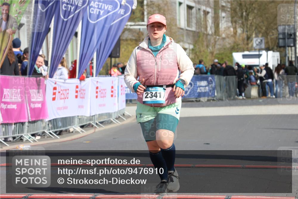 12.04.2026 - 45. Internationalen Wilhelmsburger Insellauf Strokosch-Dieckow http://msf.ph/oto/9476910 12.04.2026 11:35:56 Ziel 2341 meine-sportfotos.de