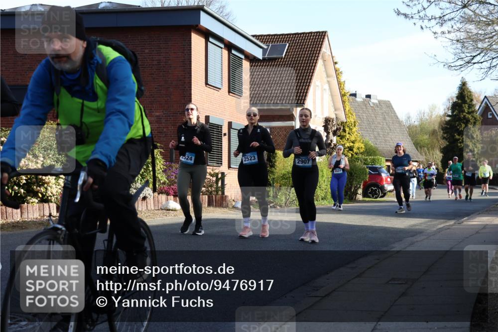 12.04.2026 - 45. Internationalen Wilhelmsburger Insellauf Yannick Fuchs http://msf.ph/oto/9476917 12.04.2026 09:04:12 Laufen 524, 2523, 2907, 5531, 1471 meine-sportfotos.de
