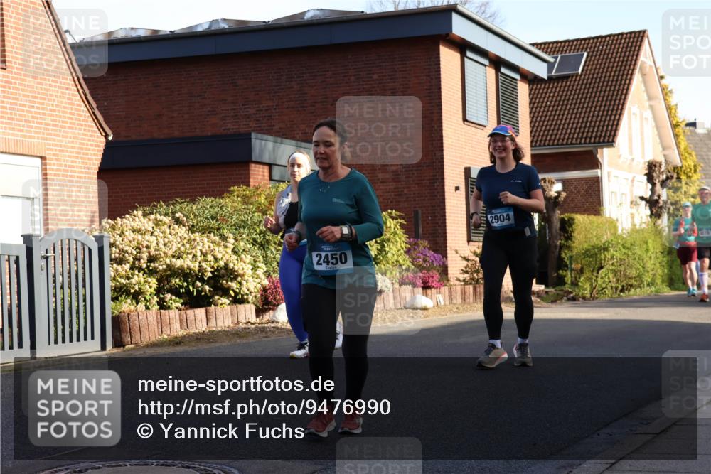 12.04.2026 - 45. Internationalen Wilhelmsburger Insellauf Yannick Fuchs http://msf.ph/oto/9476990 12.04.2026 09:04:19 Laufen 2450, 2904, 1070 meine-sportfotos.de