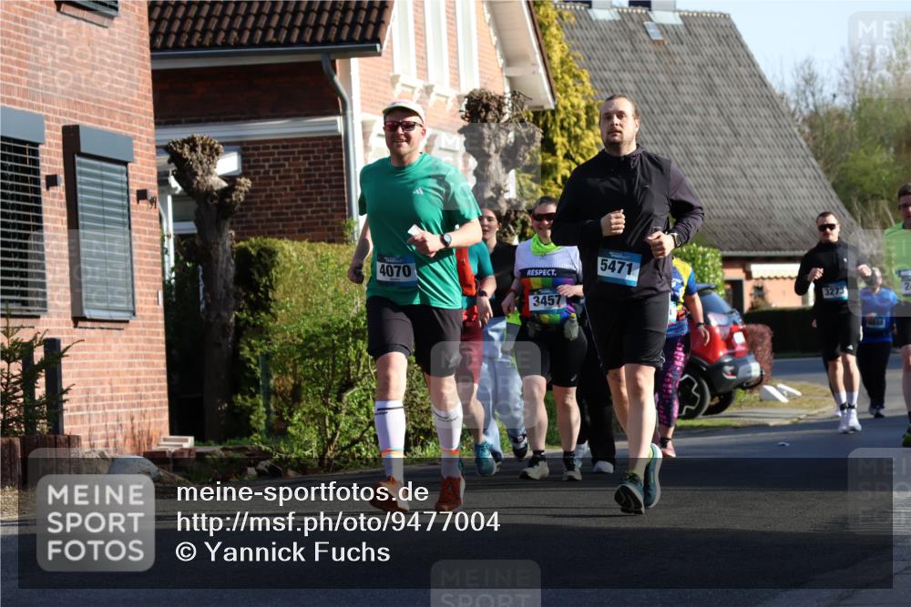 12.04.2026 - 45. Internationalen Wilhelmsburger Insellauf Yannick Fuchs http://msf.ph/oto/9477004 12.04.2026 09:04:21 Laufen 4070, 3457, 5471, 3273, 2 meine-sportfotos.de