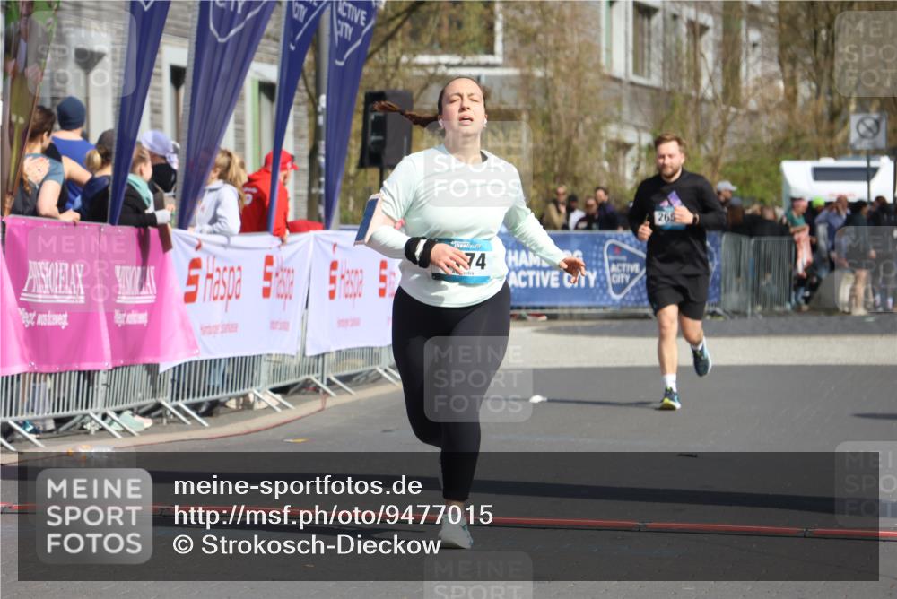 12.04.2026 - 45. Internationalen Wilhelmsburger Insellauf Strokosch-Dieckow http://msf.ph/oto/9477015 12.04.2026 11:36:35 Ziel 4174 meine-sportfotos.de