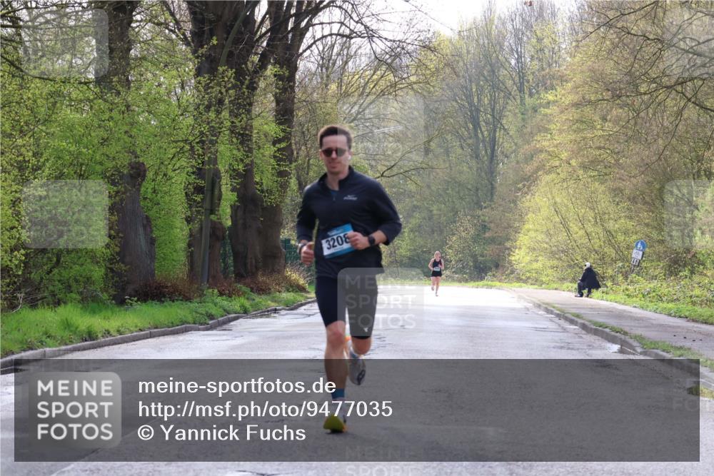 12.04.2026 - 45. Internationalen Wilhelmsburger Insellauf Yannick Fuchs http://msf.ph/oto/9477035 12.04.2026 10:11:53 Laufen 320 meine-sportfotos.de