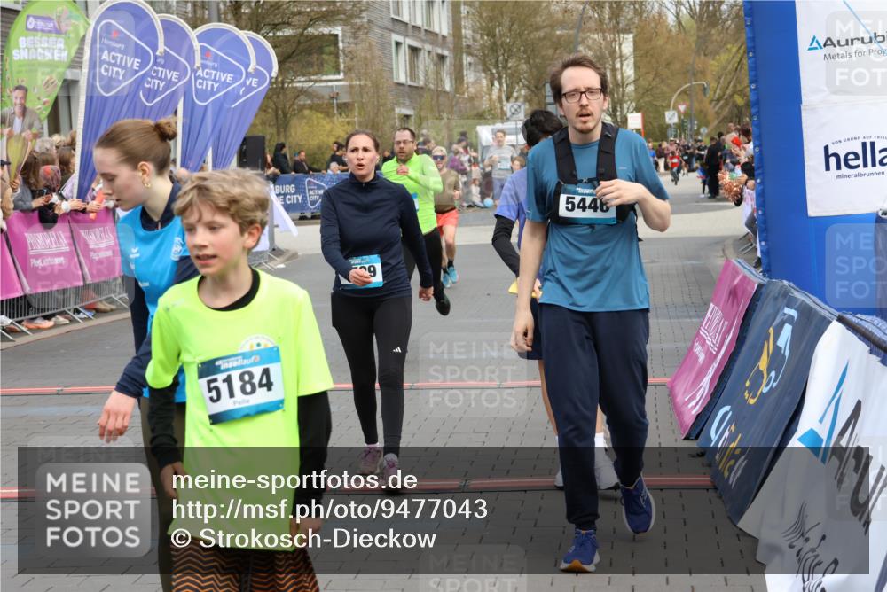 12.04.2026 - 45. Internationalen Wilhelmsburger Insellauf Strokosch-Dieckow http://msf.ph/oto/9477043 12.04.2026 12:57:00 Ziel 5446, 4859, 5729, 5134, 3620, 4848, 5410 meine-sportfotos.de