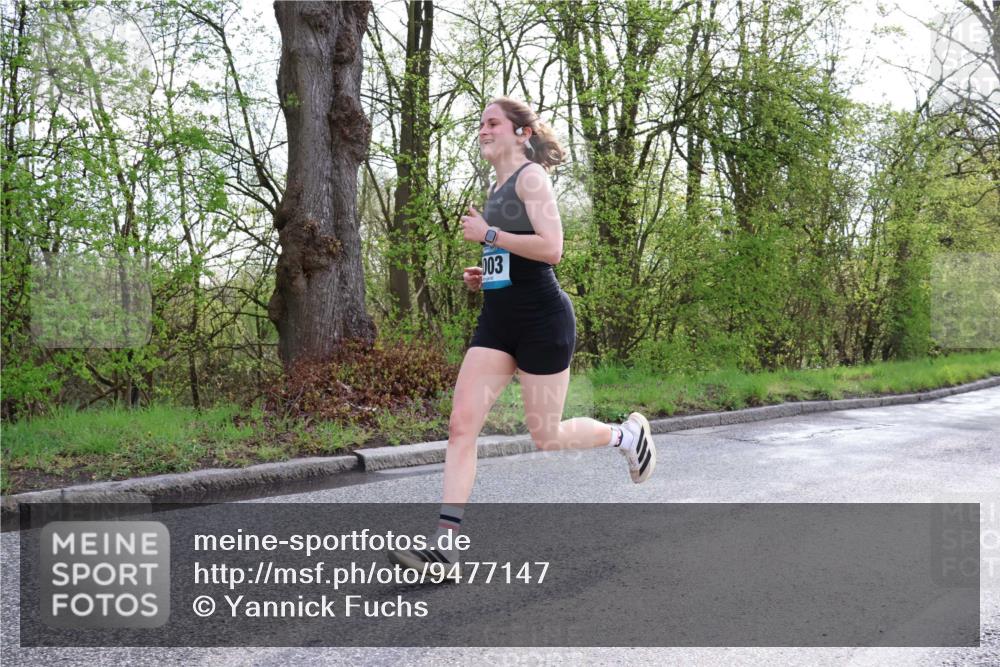 12.04.2026 - 45. Internationalen Wilhelmsburger Insellauf Yannick Fuchs http://msf.ph/oto/9477147 12.04.2026 10:12:12 Laufen 003 meine-sportfotos.de