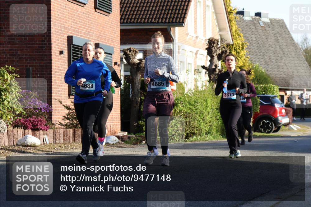 12.04.2026 - 45. Internationalen Wilhelmsburger Insellauf Yannick Fuchs http://msf.ph/oto/9477148 12.04.2026 09:04:34 Laufen 4688, 4685, 3371, 449 meine-sportfotos.de